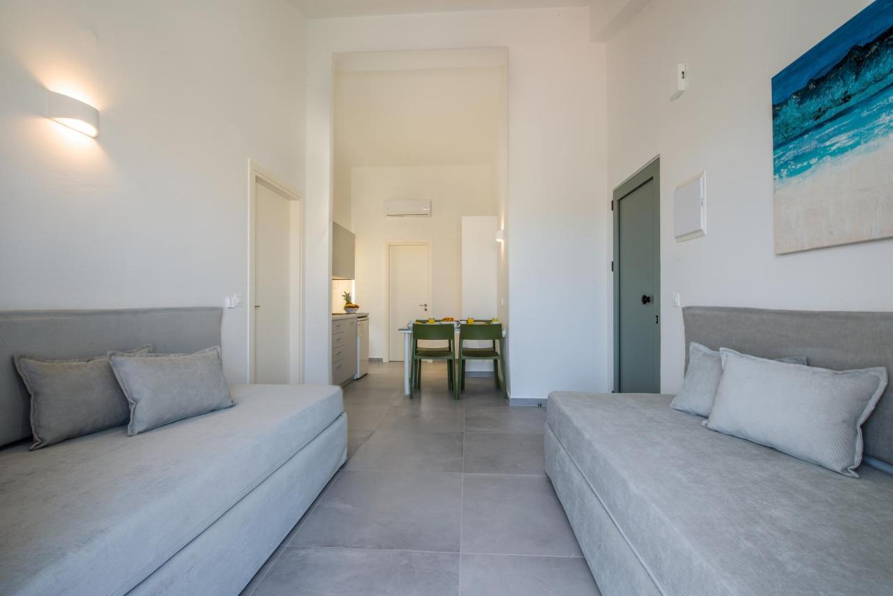 Lotus Hotel Apartments カト・ダラトソ エクステリア 写真