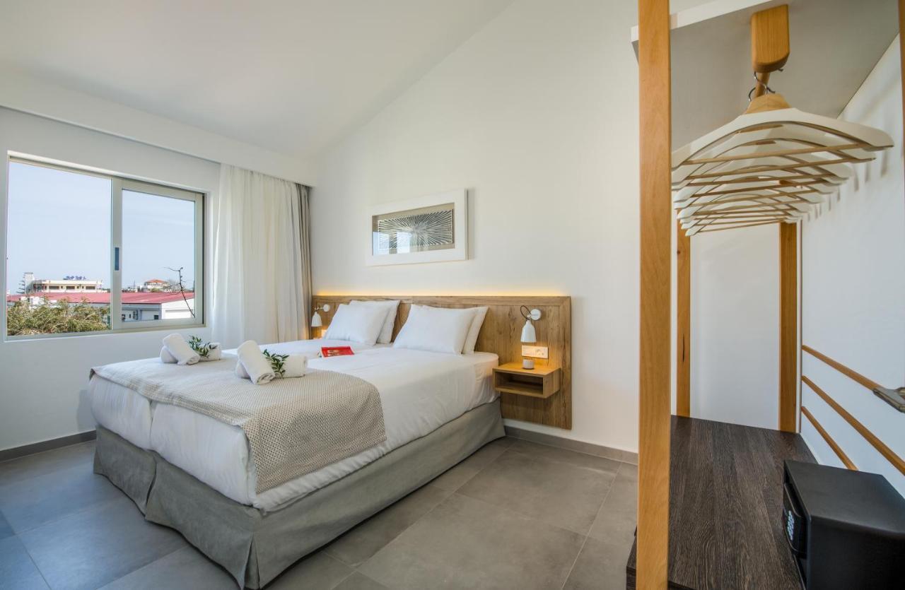Lotus Hotel Apartments カト・ダラトソ エクステリア 写真