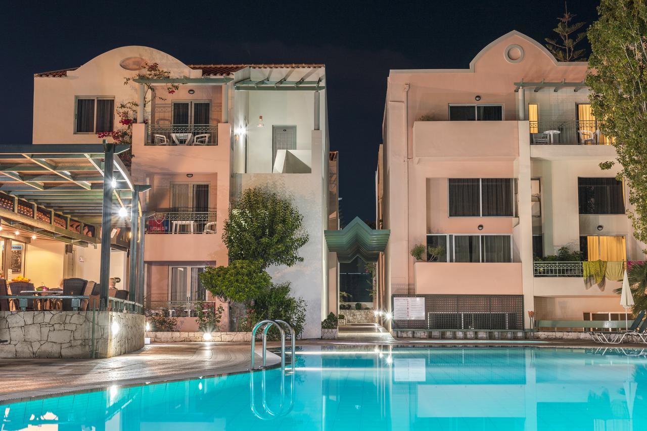 Lotus Hotel Apartments カト・ダラトソ エクステリア 写真