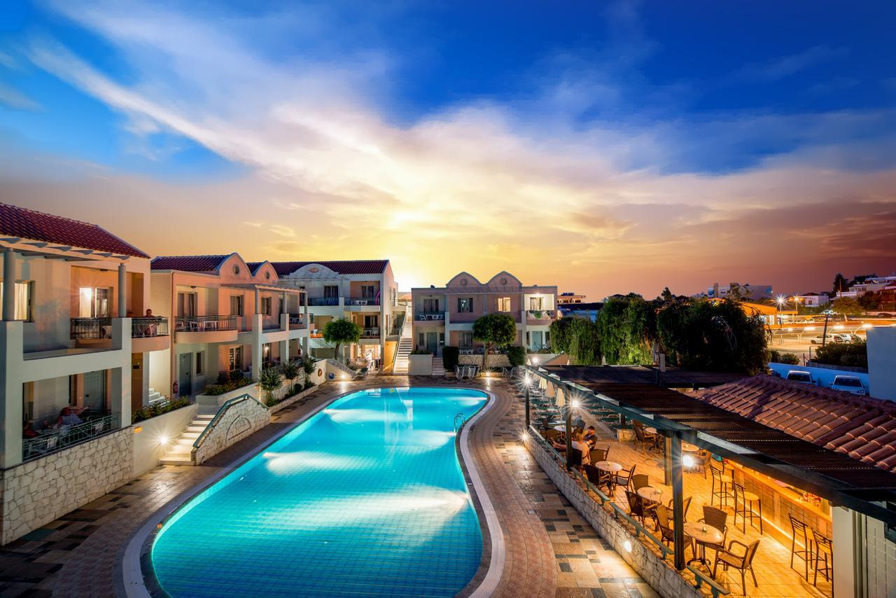 Lotus Hotel Apartments カト・ダラトソ エクステリア 写真