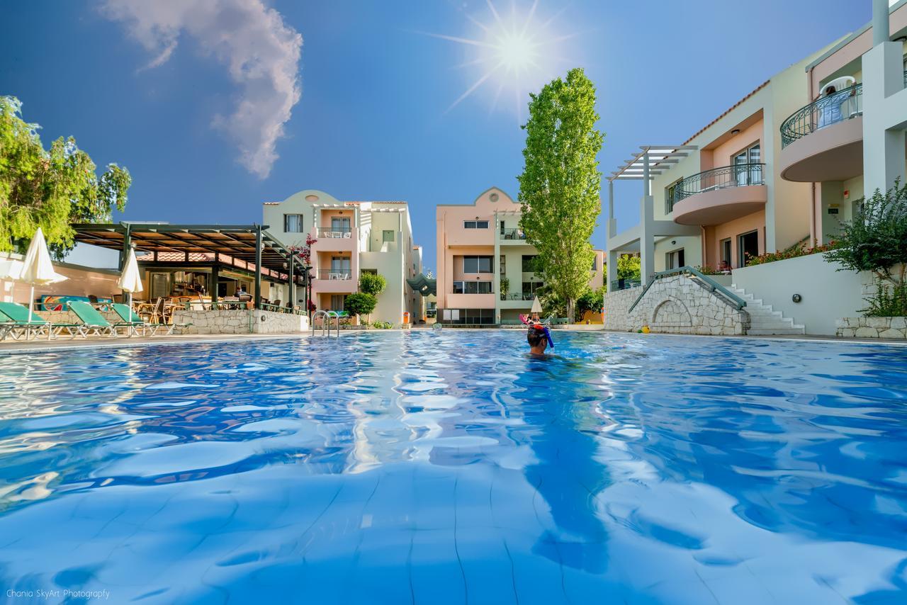 Lotus Hotel Apartments カト・ダラトソ エクステリア 写真